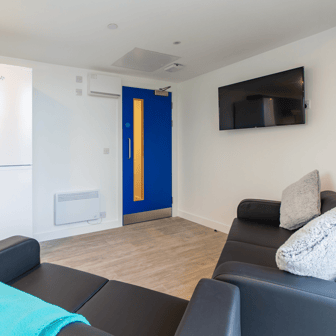 Standard En Suite - Image 8
